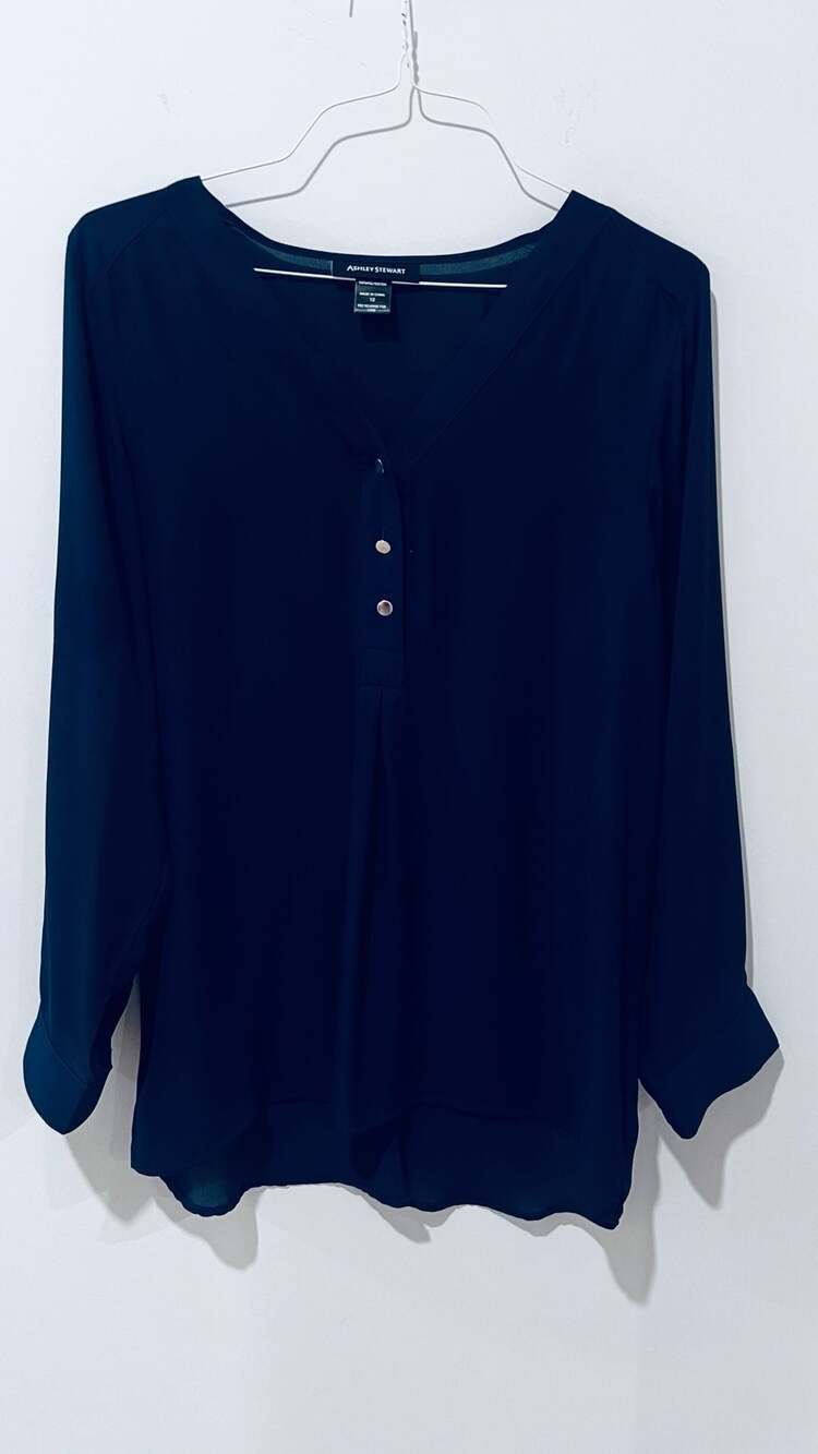 Ashley Stewart Navy Split Back Blouse Size 12 Button Front Long Sleeve - Picture 2 of 8